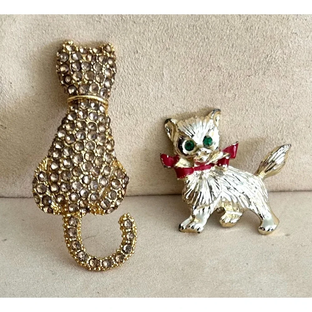 Vintage Mid-Century Cat Brooch Set 2 Rhinestone Pavé Sitting Cat Textured Gold
